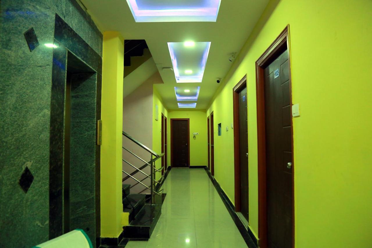 Hotel Sky Park Shamshabad Ngoại thất bức ảnh