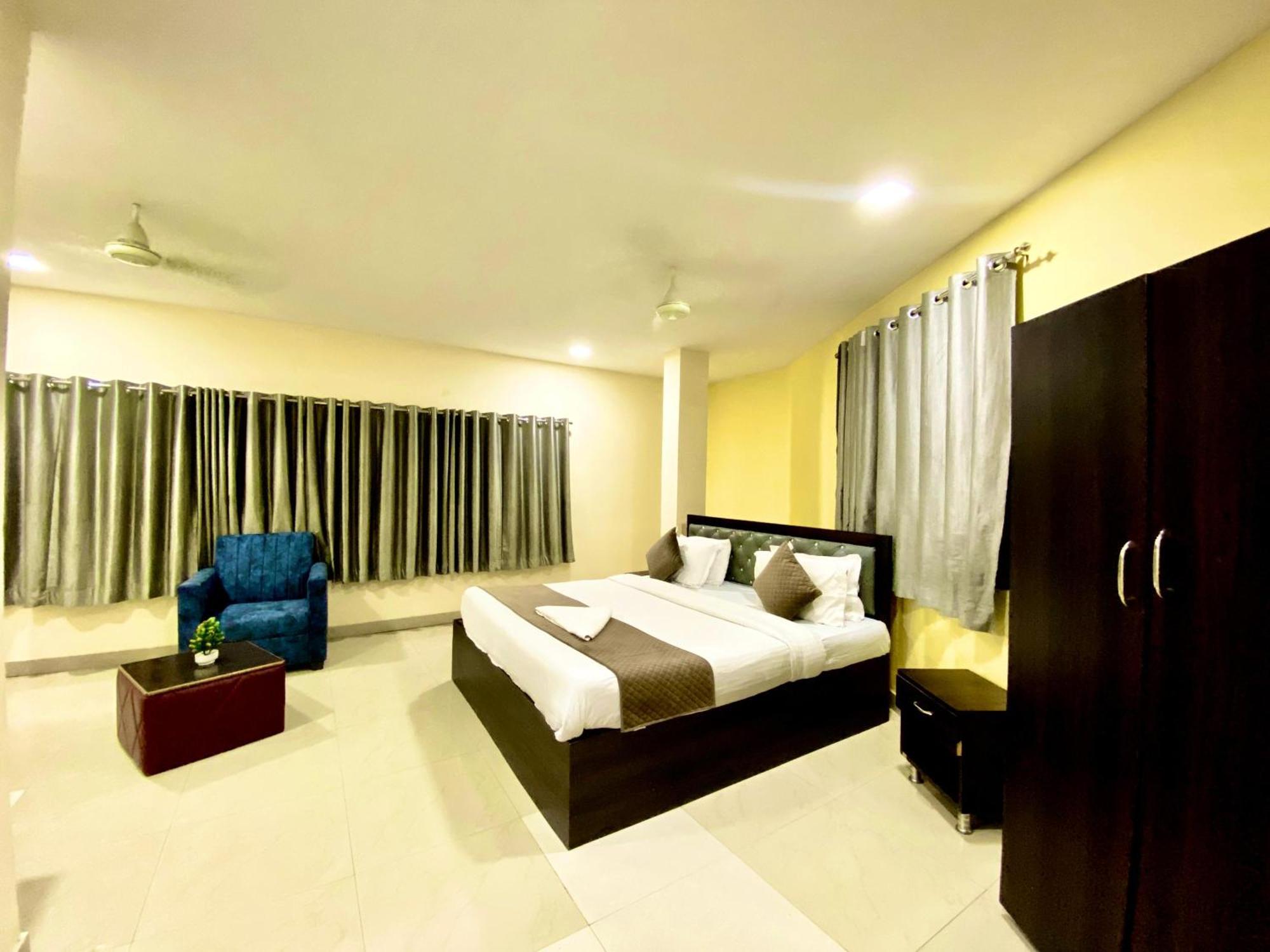 Hotel Sky Park Shamshabad Ngoại thất bức ảnh