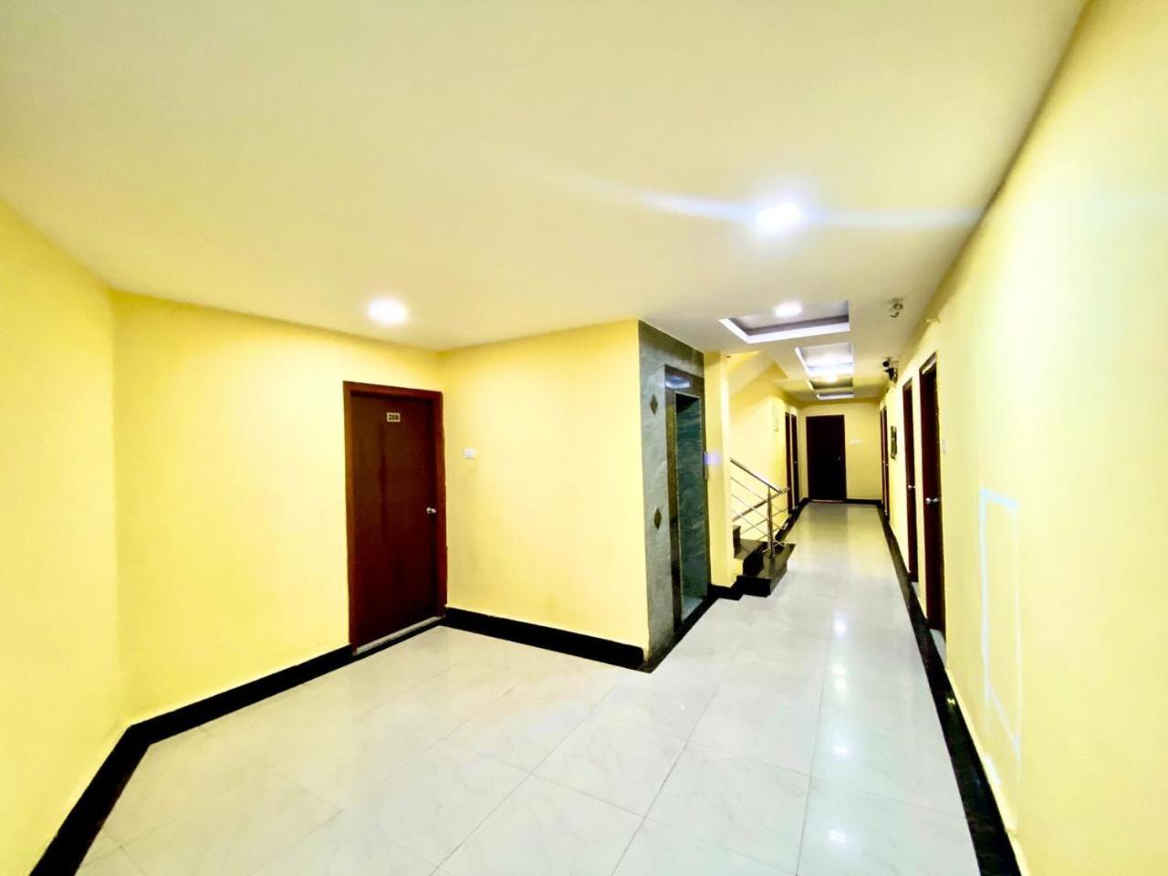 Hotel Sky Park Shamshabad Ngoại thất bức ảnh